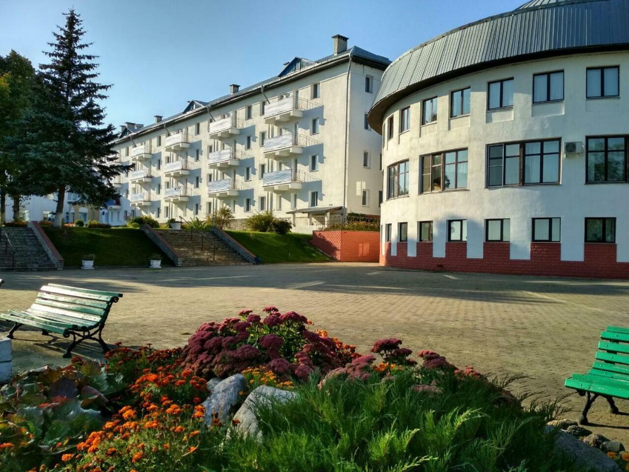 Sanatorium Naroch Exterior photo